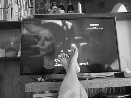 watch tv
