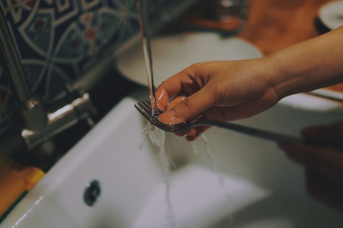 should kids get pocket money for chores