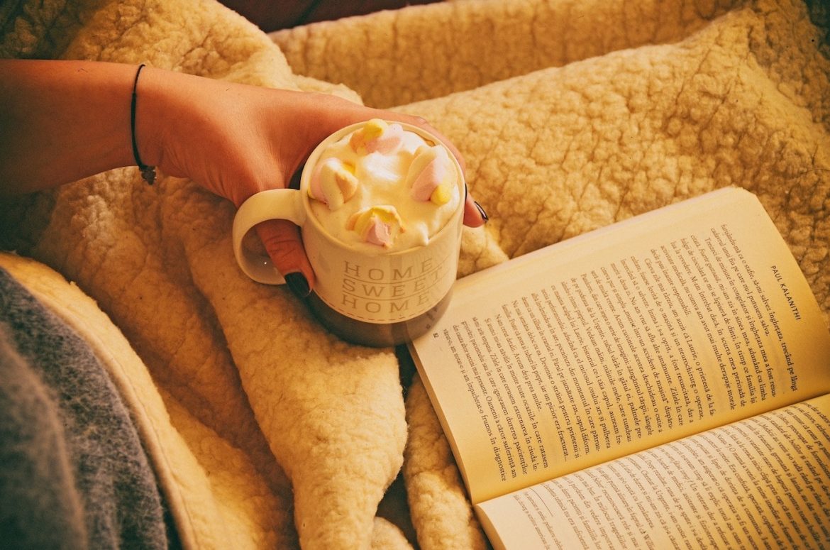7 easy ways to stay warm in winter and save money
