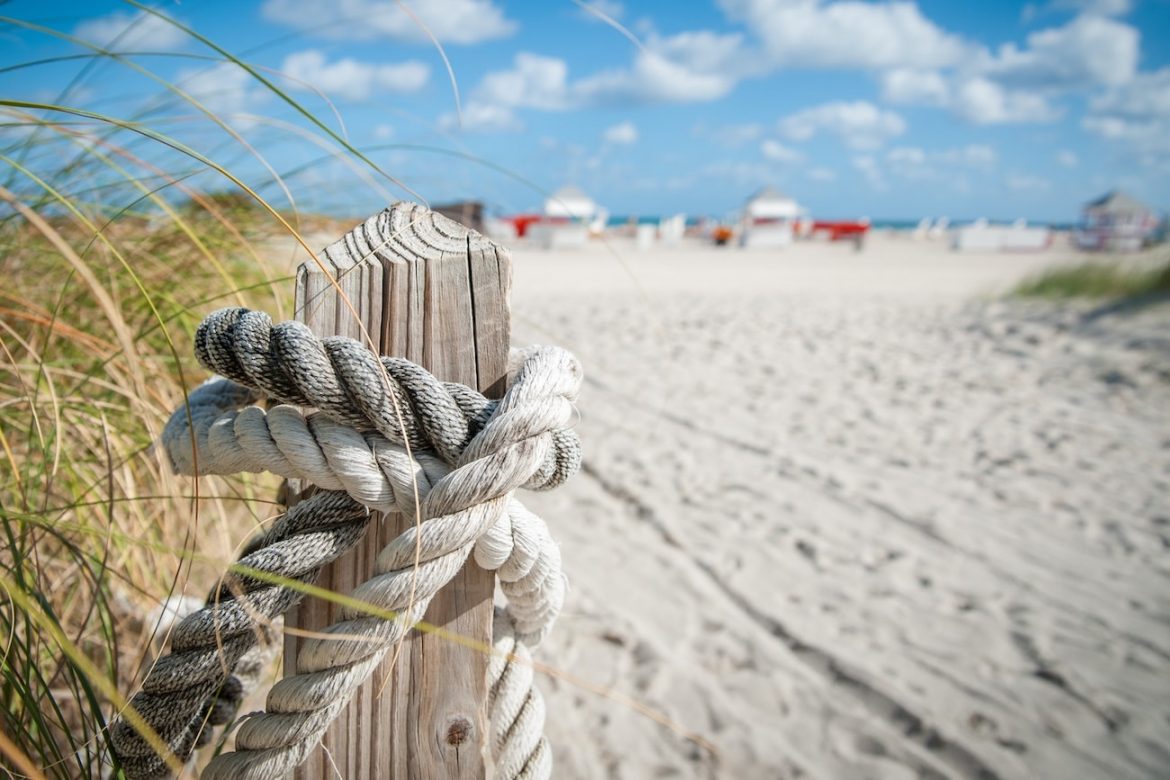 25 Reasons Brits Hate The Beach