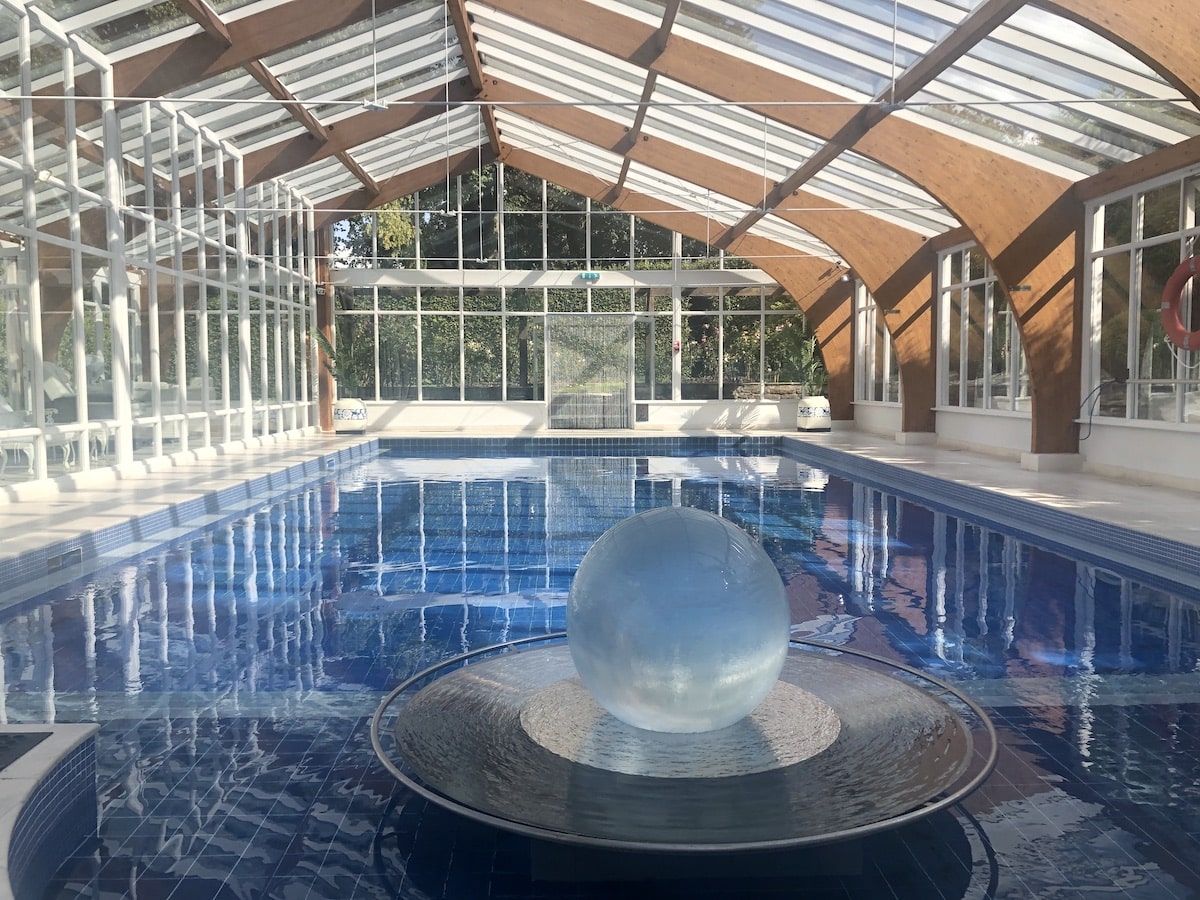 An overnight stay at Dorset's Summer Lodge