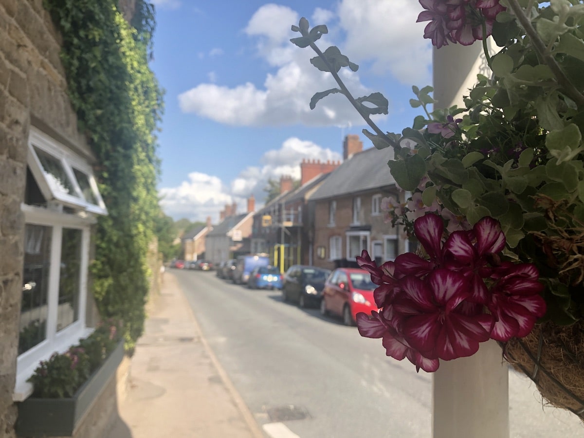 An overnight stay at Dorset's Summer Lodge