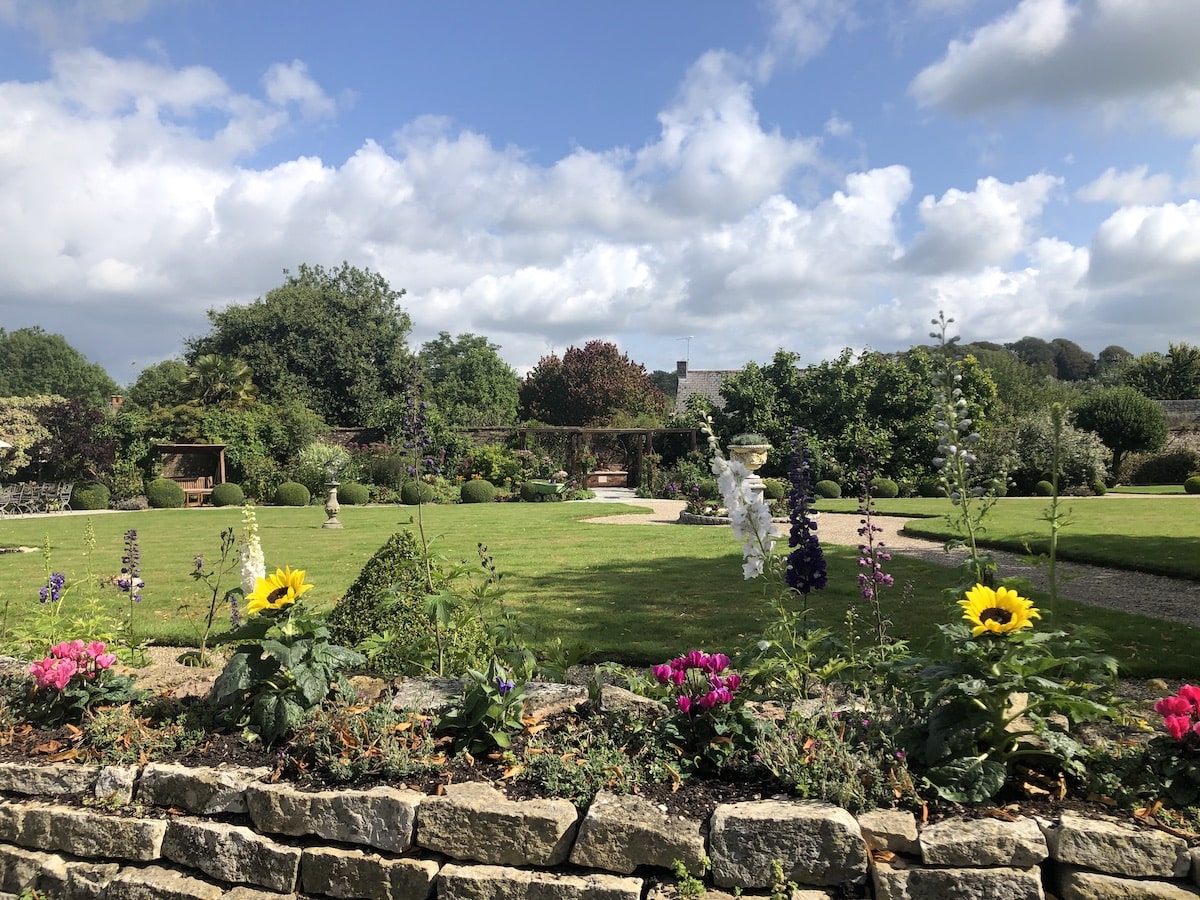 An overnight stay at Dorset's Summer Lodge