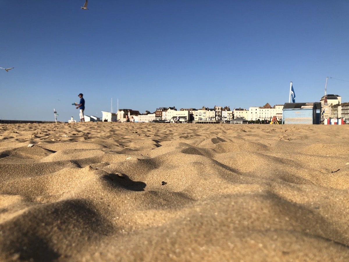 plan a family holiday