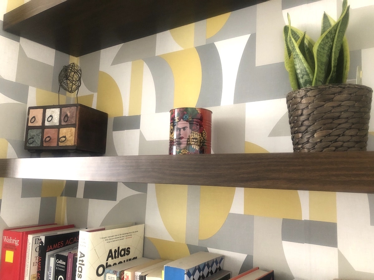 Retro style wallpaper from Arthouse